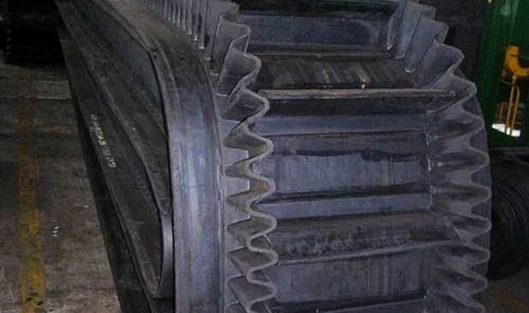 橡胶挡边(大倾角)带